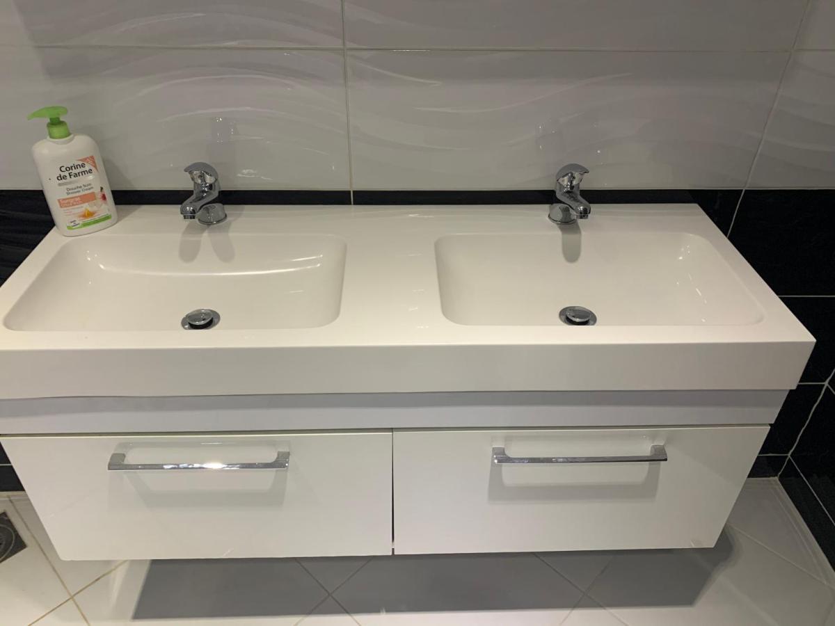 ביטולה Luxury Suites Markov מראה חיצוני תמונה